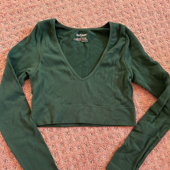 garage v neck top - Picture 1 of 2